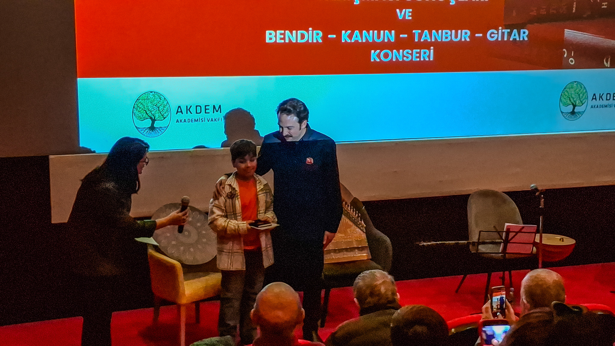 İlhan Ayverdi İzinde Türkçe